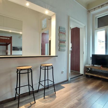 Standard Apartment By Hi5 - Nyugati Square Budapest Esterno foto